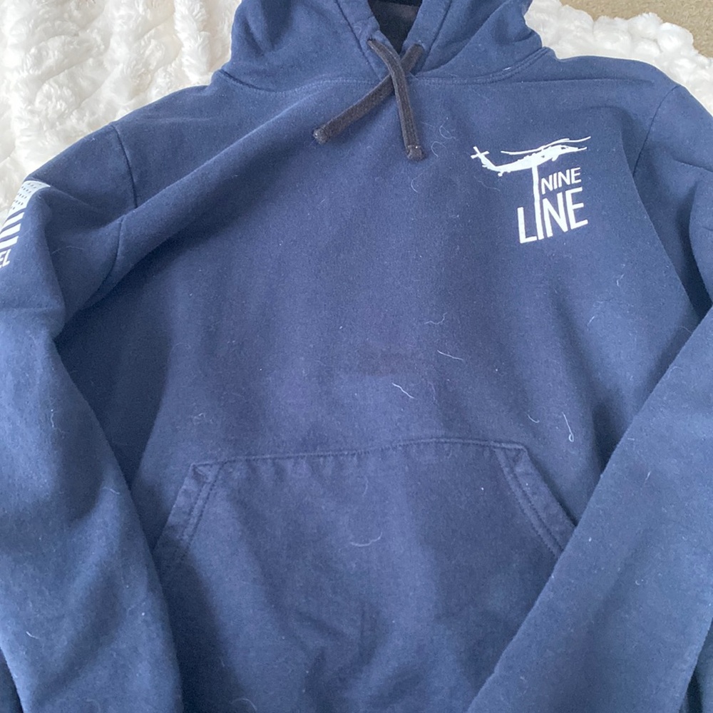 Nine line pull over hoodie